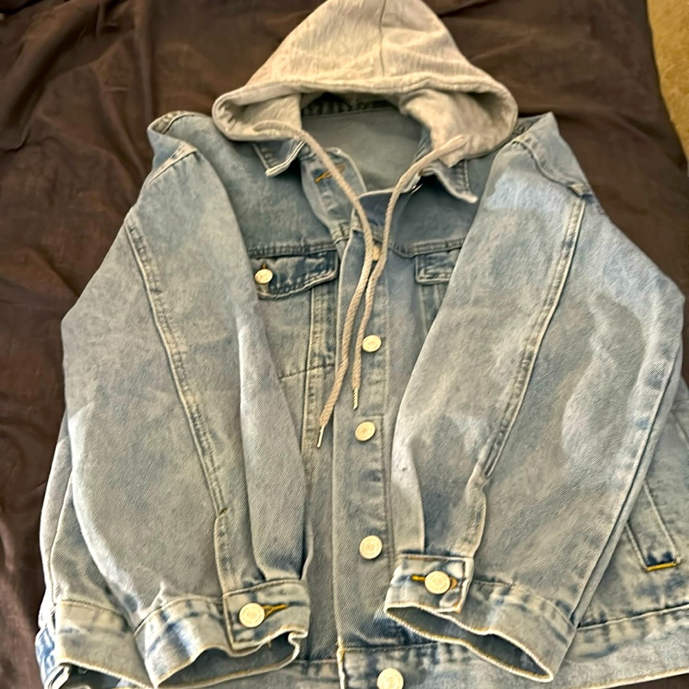 Jeans jacket, with hood, NEW. Cotton, Polyester